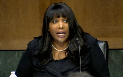 President Trump Calls For Resignation of Fed Official After Fraud Allegations 